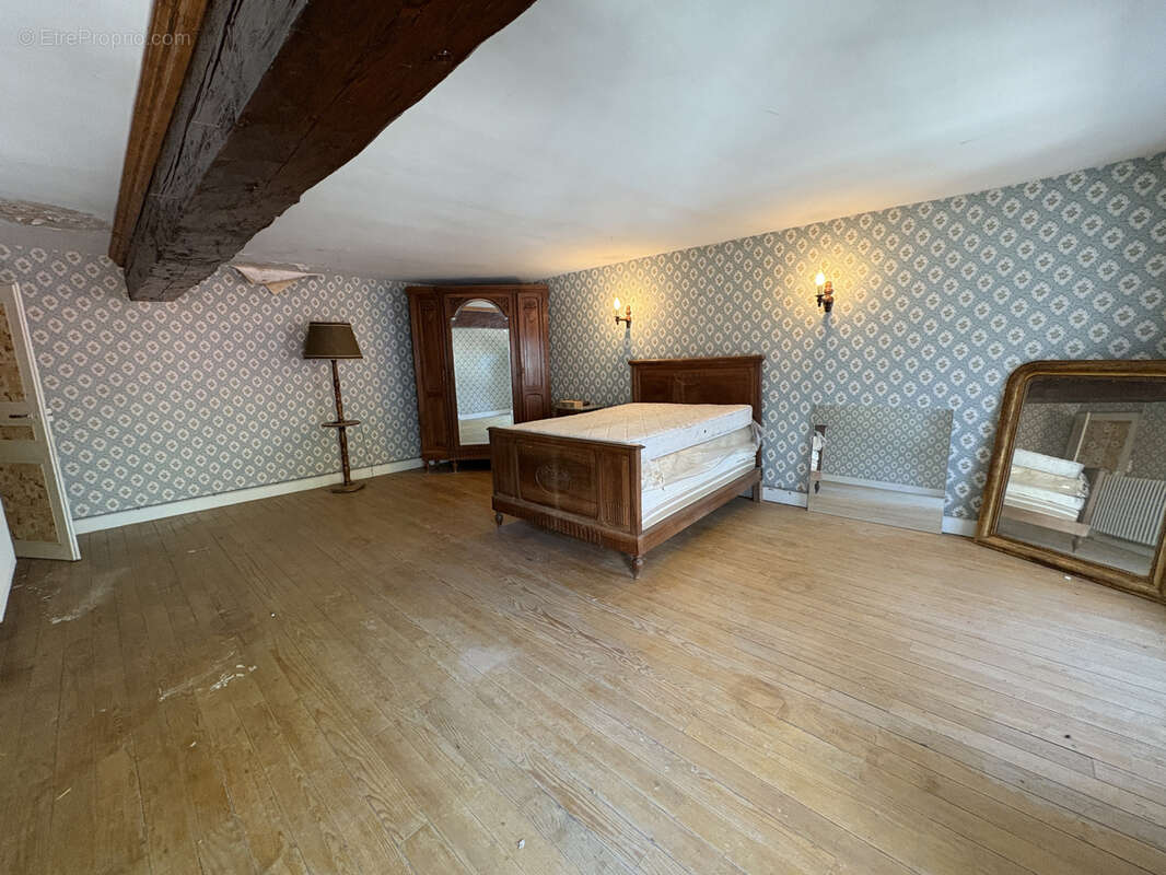 Maison à VILLERS-SOUS-CHALAMONT