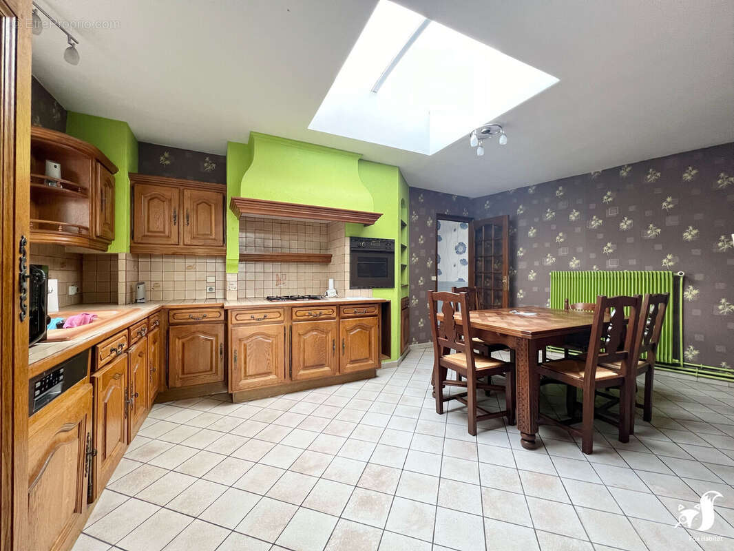 Maison à NEUVILLE-SAINT-REMY