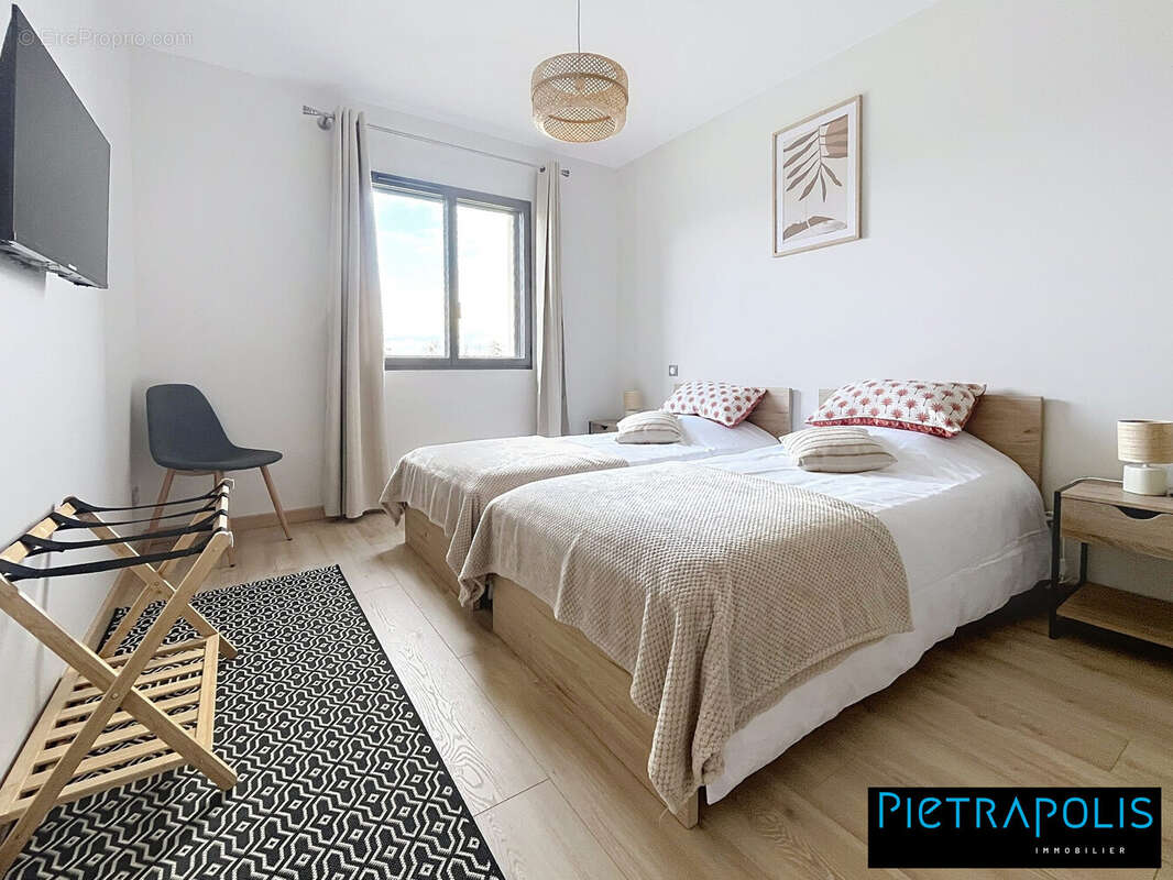 Maison à CRECHES-SUR-SAONE