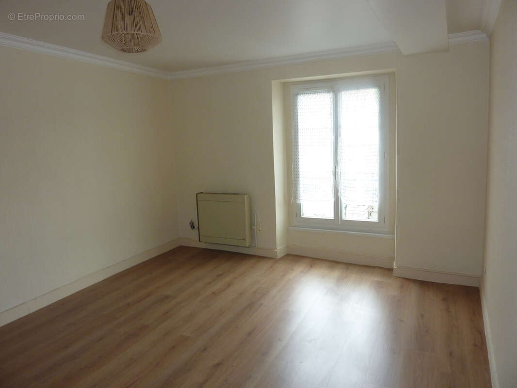 Maison à MONTMORILLON