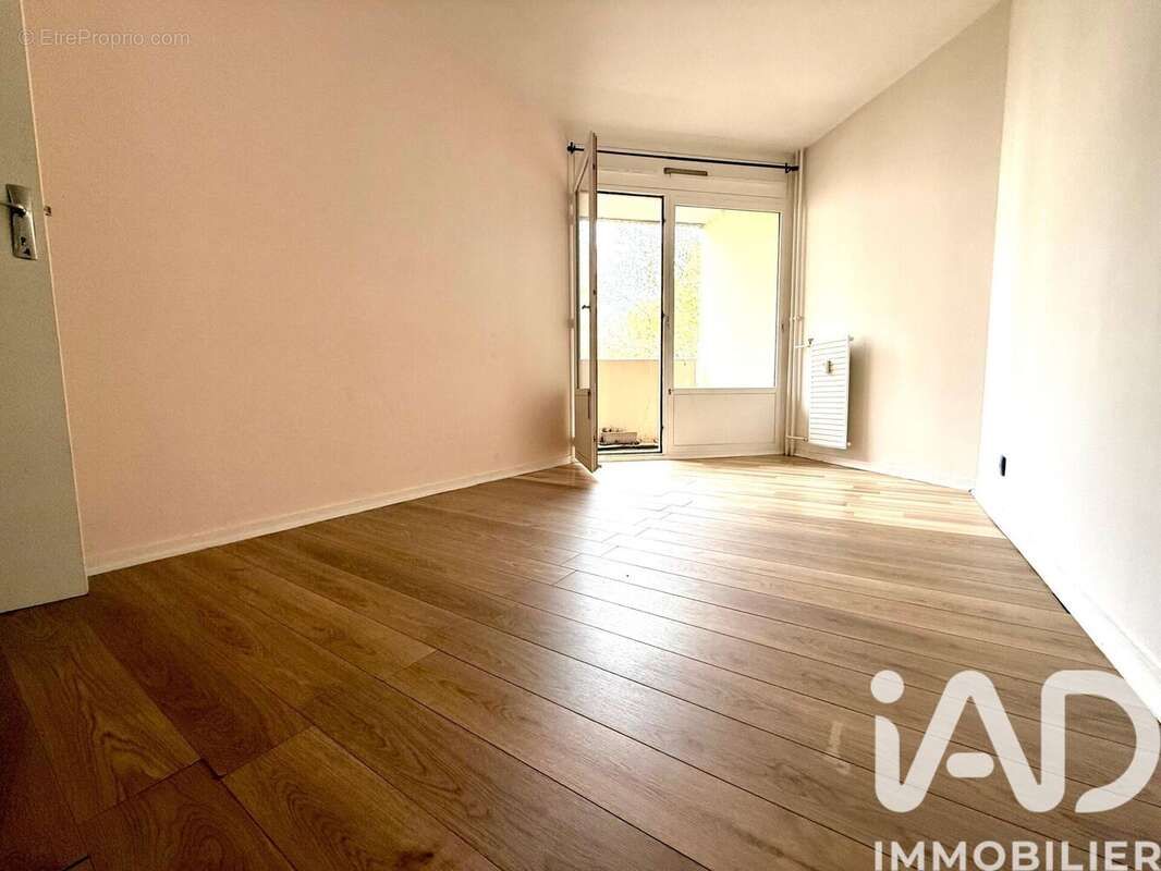Photo 8 - Appartement à ERAGNY