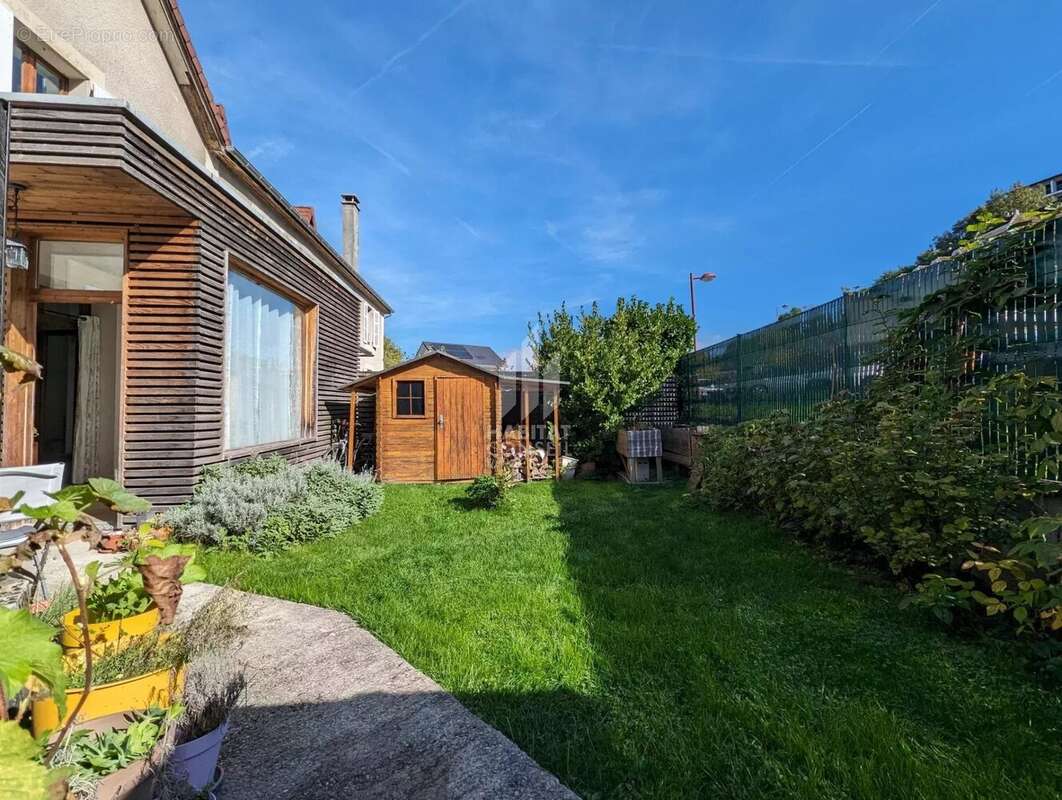 Maison à SAINT-LAURENT-DU-PONT