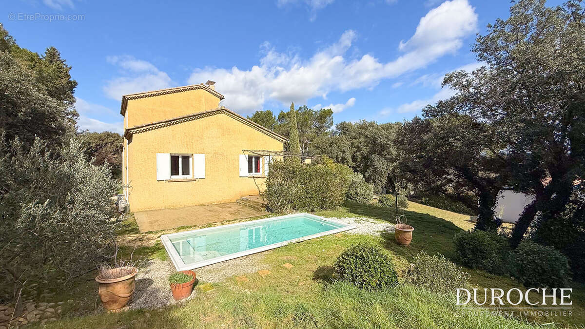 Maison à JONQUERETTES