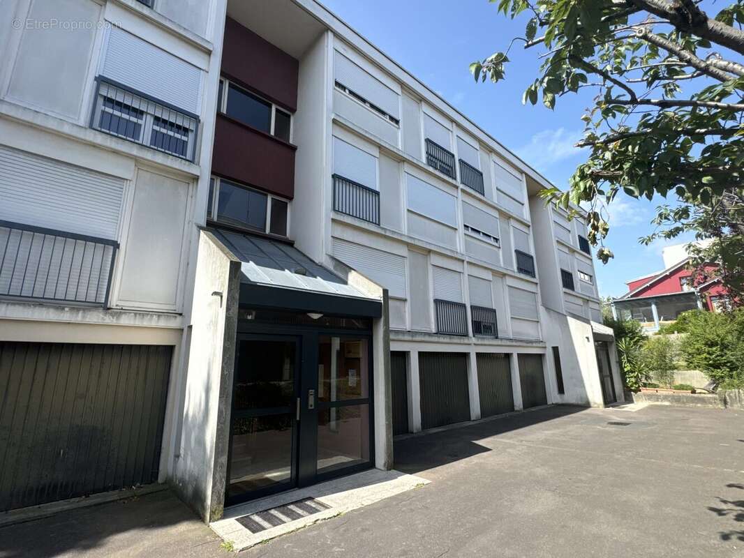 Appartement à ROSNY-SOUS-BOIS