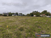 Terrain à SAINT-MAXENT