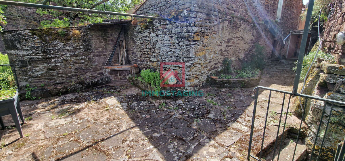 Maison à COMBRET