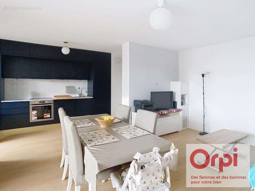 Appartement à ISSY-LES-MOULINEAUX