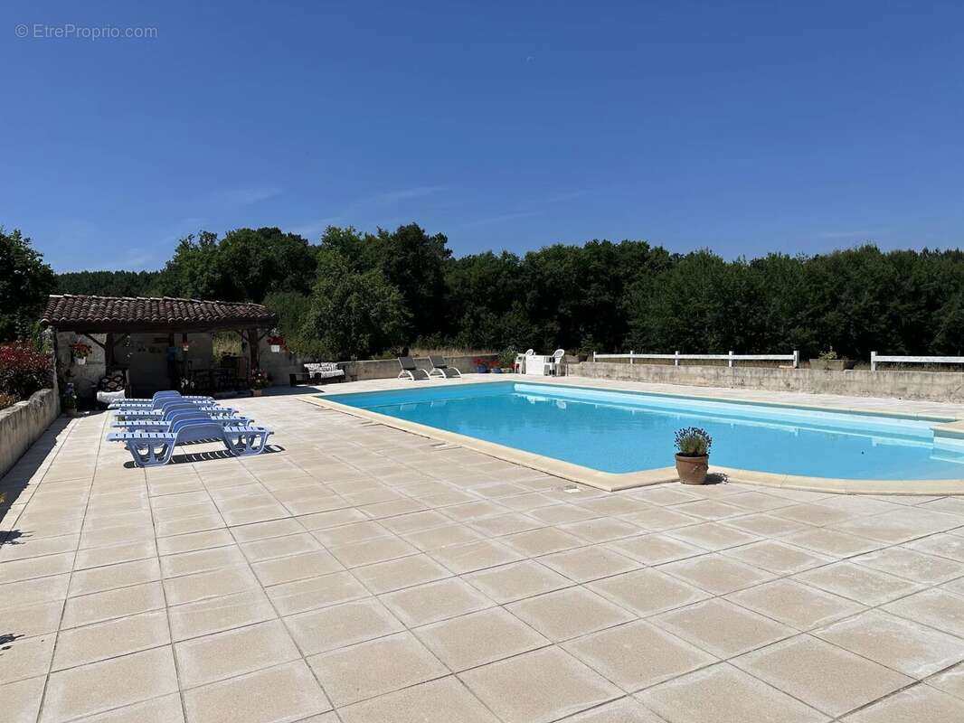 Charmante maison charentaise en pierre avec maison d'amis, piscine et plus de 1Ha de terrain - photo 18