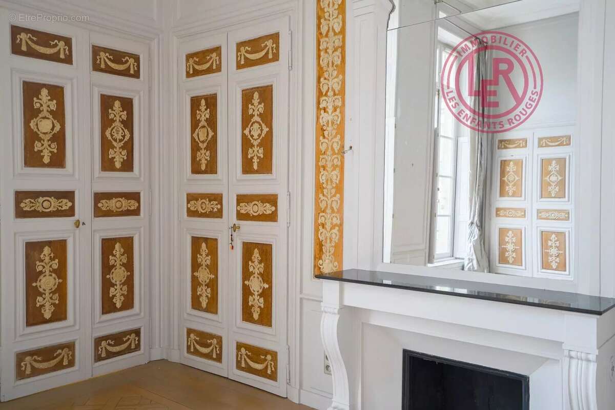 Appartement à PARIS-3E