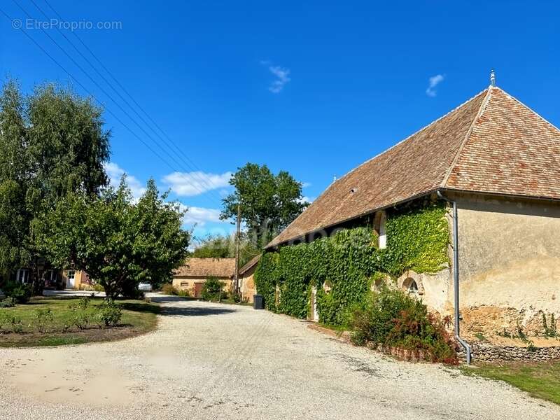 Propriéte à vendre Gite de groupe avec maison d'habitation - photo 29