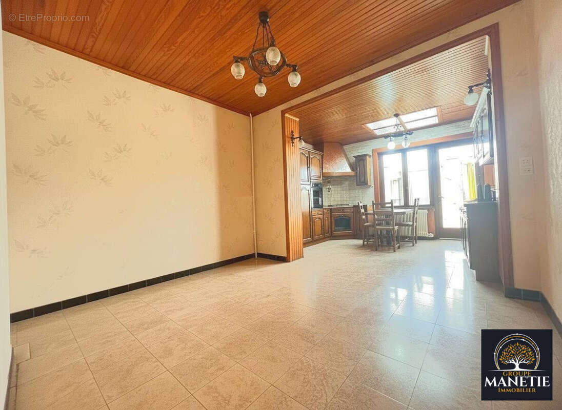 Maison 113 m² à Vitry-En-Artois  - photo 3