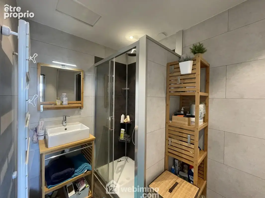 Salle de douche.