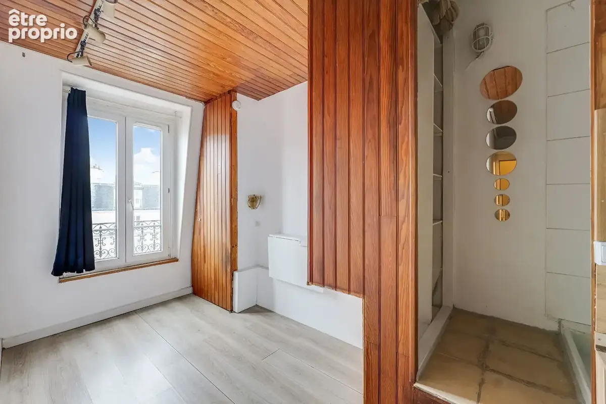 Ordener / Damrémont : Chambre 11 m² au dernier étage - photo 2