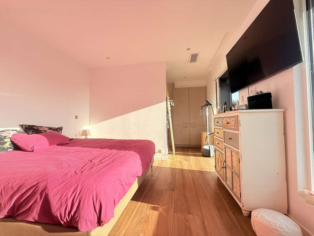 Maison à CARQUEIRANNE