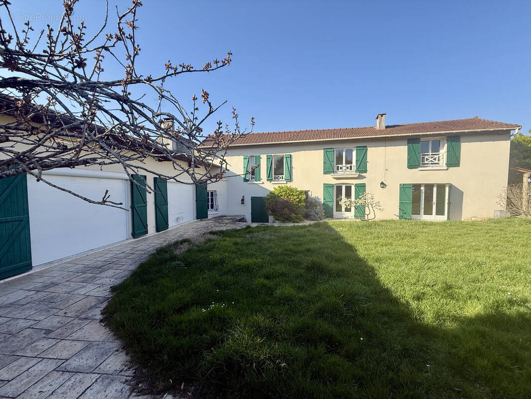 Maison à CHAPET