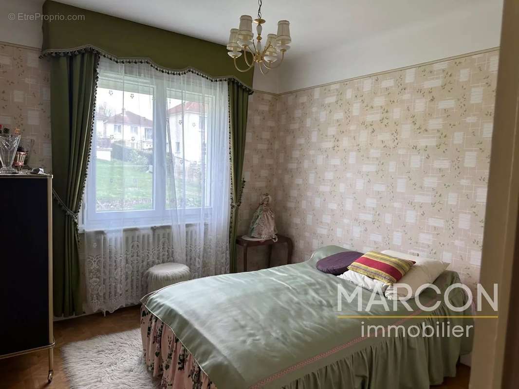 Maison à LA SOUTERRAINE