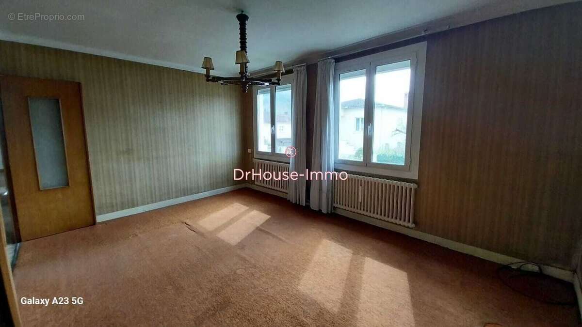 Maison 77 m² à Cahors  - photo 8
