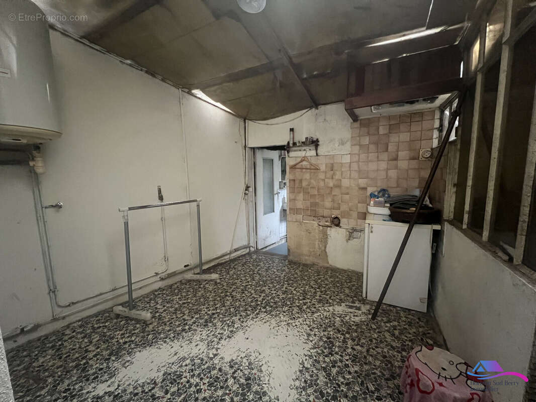 BUANDERIE - Maison à CHATEAUMEILLANT