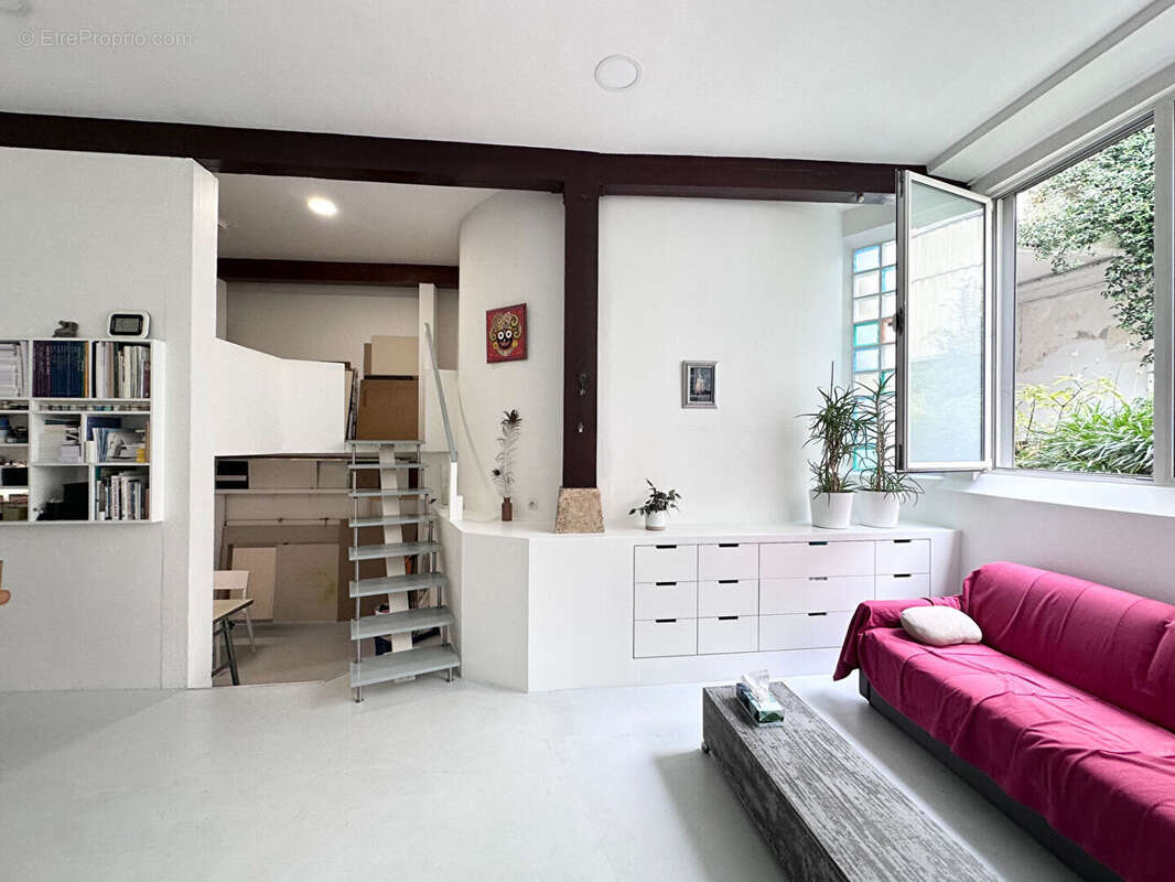 Appartement à PARIS-18E