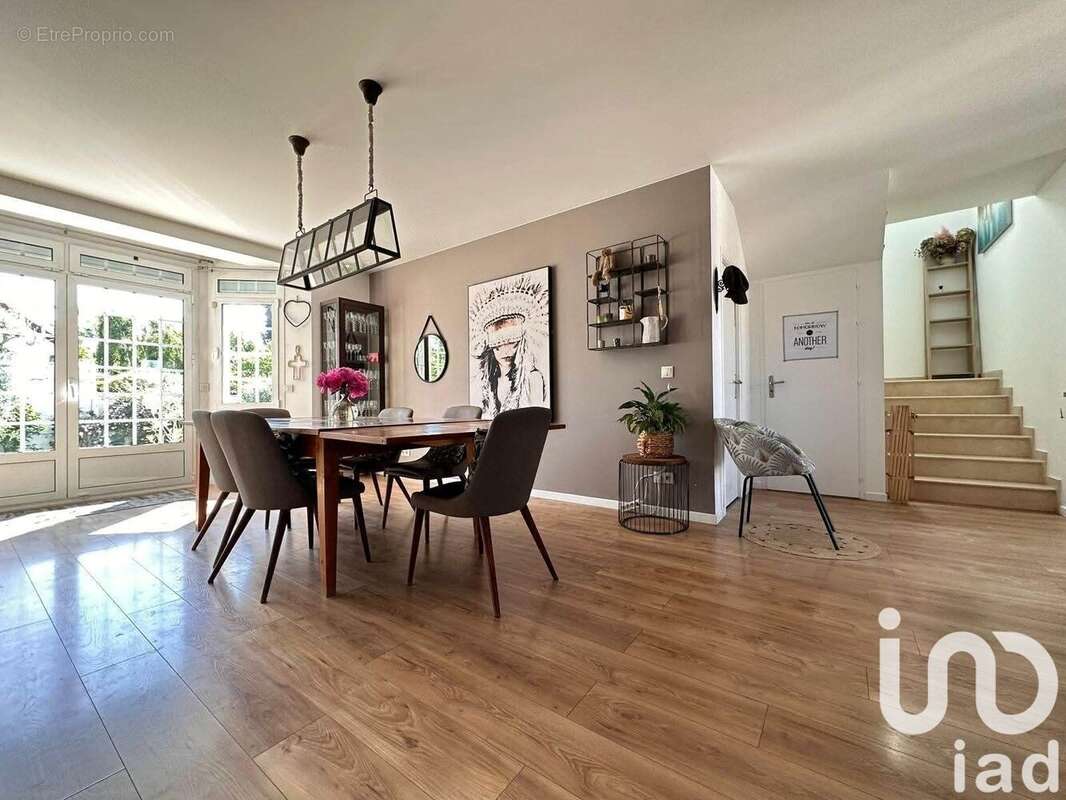 Photo 3 - Maison à PONTAULT-COMBAULT