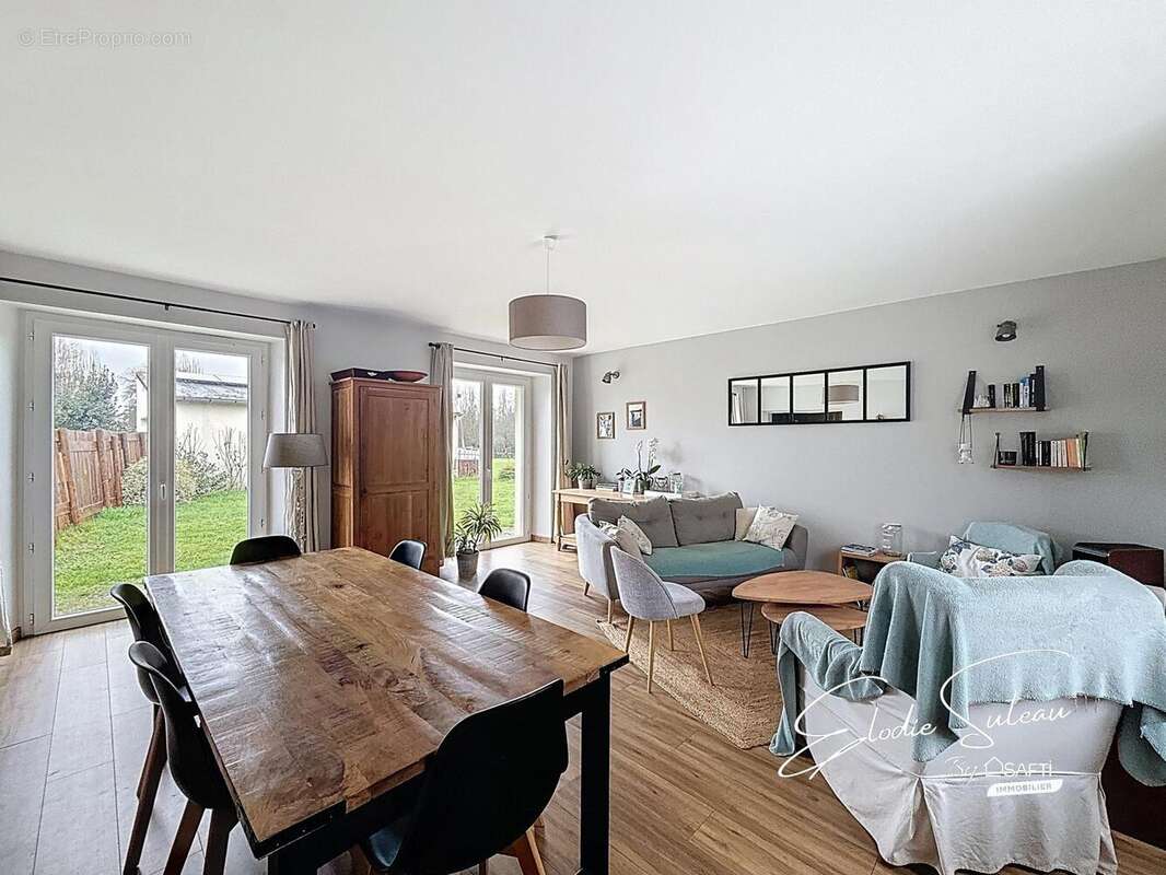 Photo 3 - Maison à SOULAIRE-ET-BOURG