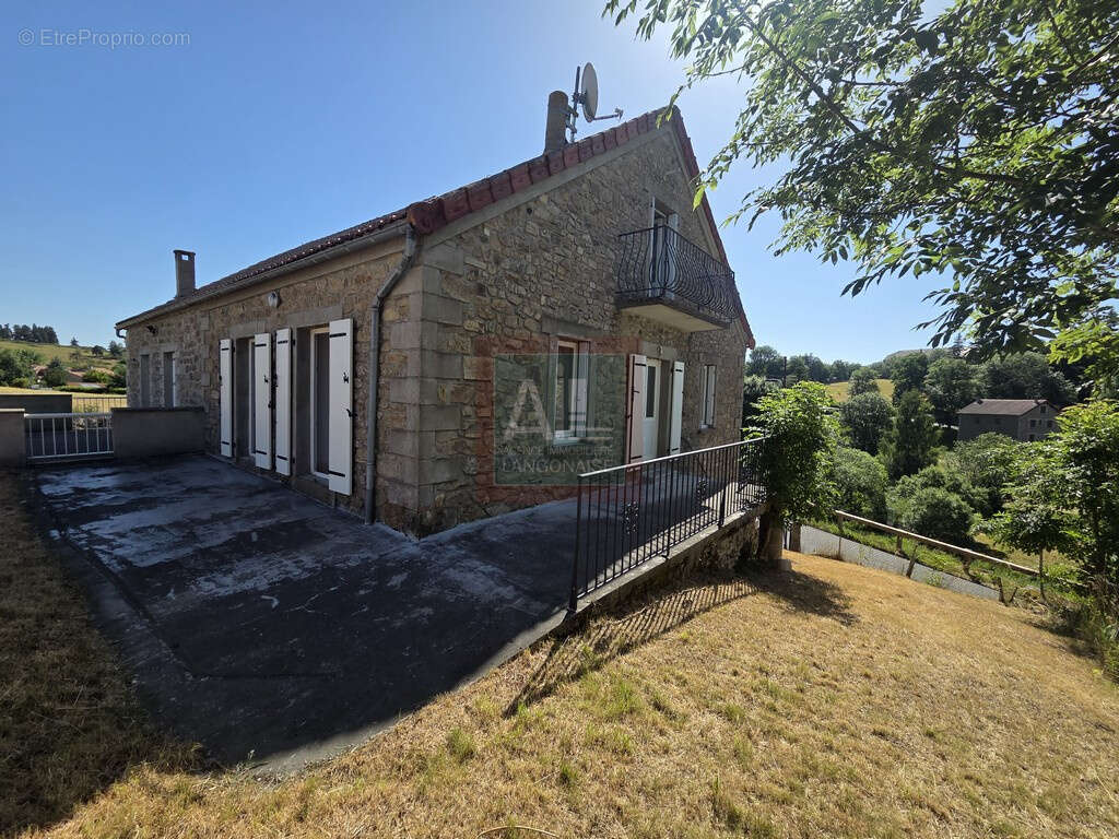 Maison avec terrain et garage - photo 2