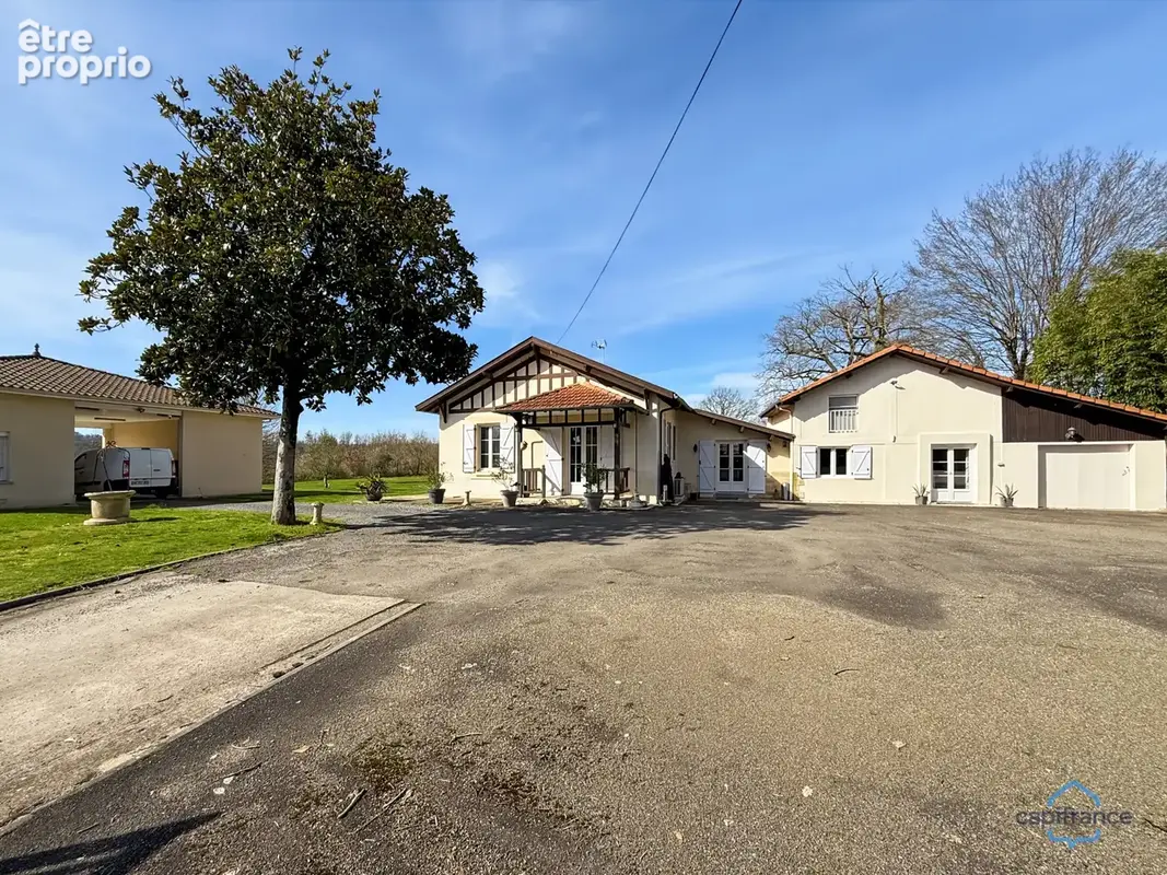 Dpt Gers (32), à vendre BARCELONNE DU GERS Maison T5 de 155 m² habitables + grands garages, dépendances et piscine sur 8678 m² d - photo 11
