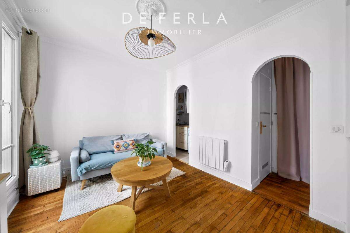 Appartement à PARIS-14E