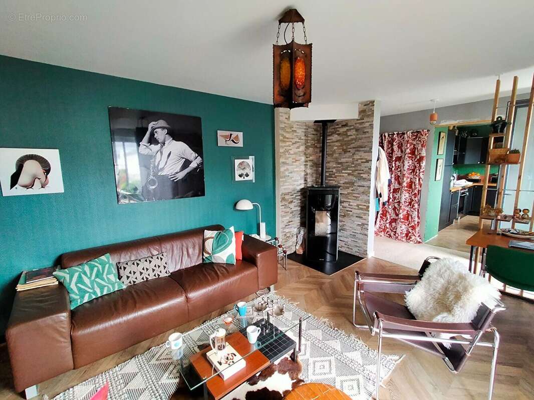 Maison à VILLAINES-LA-JUHEL