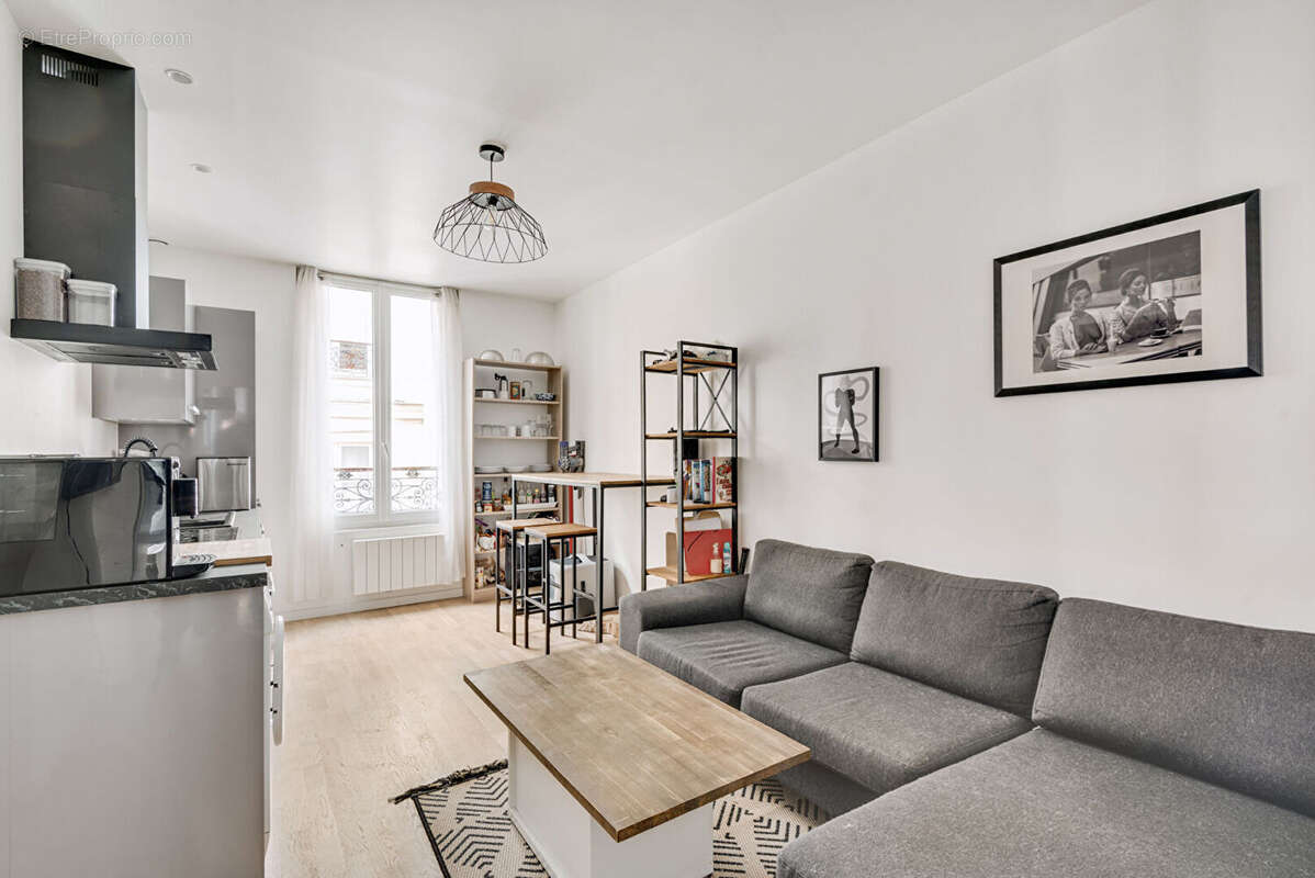 Appartement à PARIS-14E