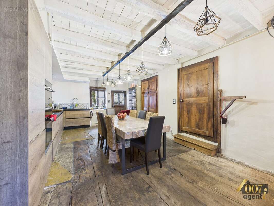 Maison à LE BOURGET-DU-LAC