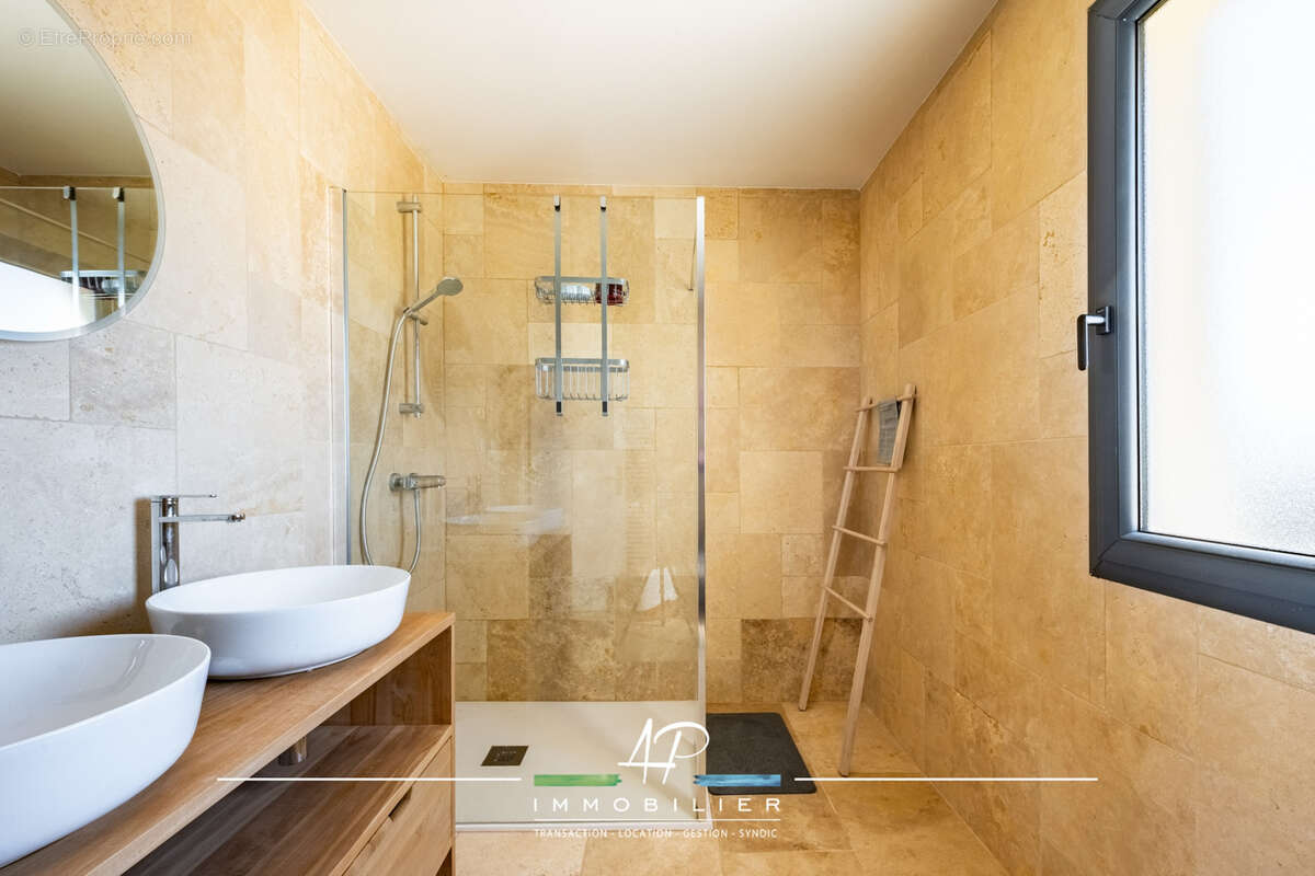 Maison à MIREBEAU-SUR-BEZE