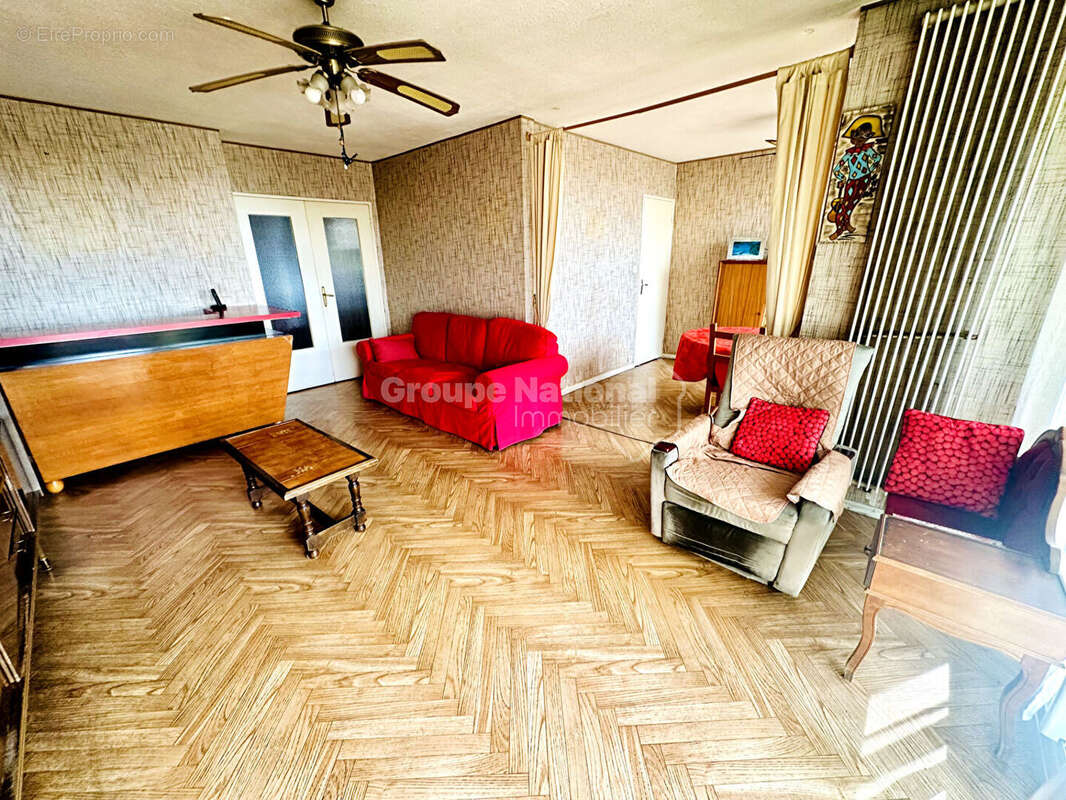 Appartement à VITROLLES