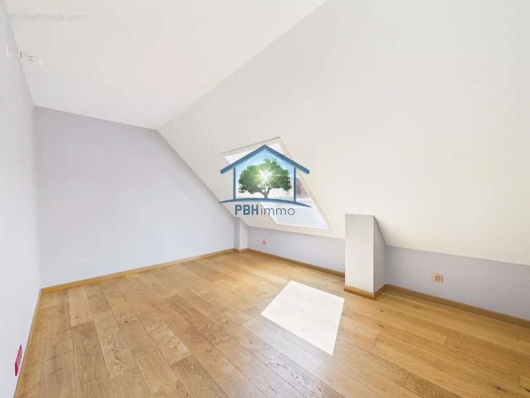 Maison à OBERMODERN-ZUTZENDORF