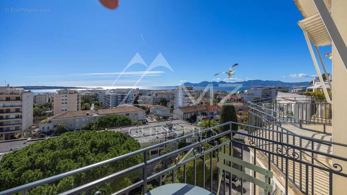 Appartement à CANNES