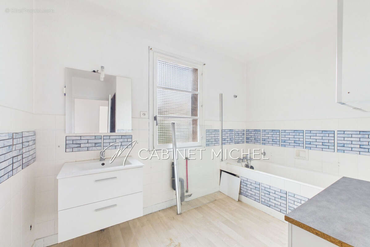 Maison 120 m² à Le Rouret  - photo 8