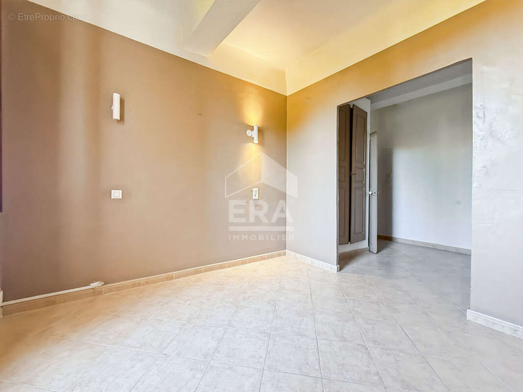 Maison à SAINT-CANNAT