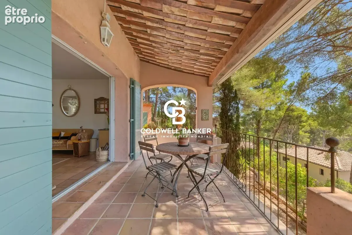 Villa provençale de charme avec vue mer – 83110  Sanary-sur-Mer - photo 17