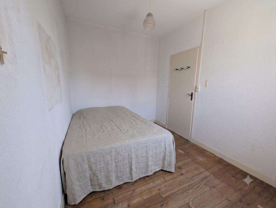 Villa T 5 Centre ville Castelandary avec jardin et garage - photo 14