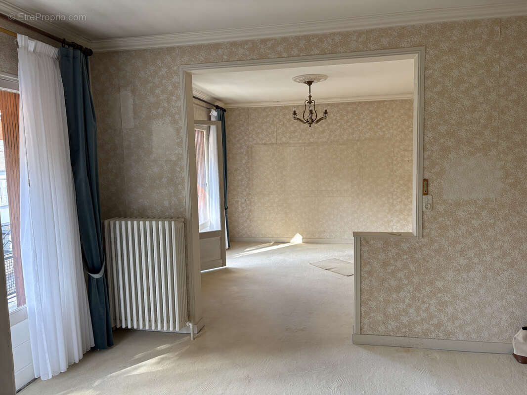 Maison à CHATELLERAULT