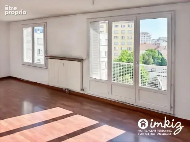 Appartement à LYON-8E