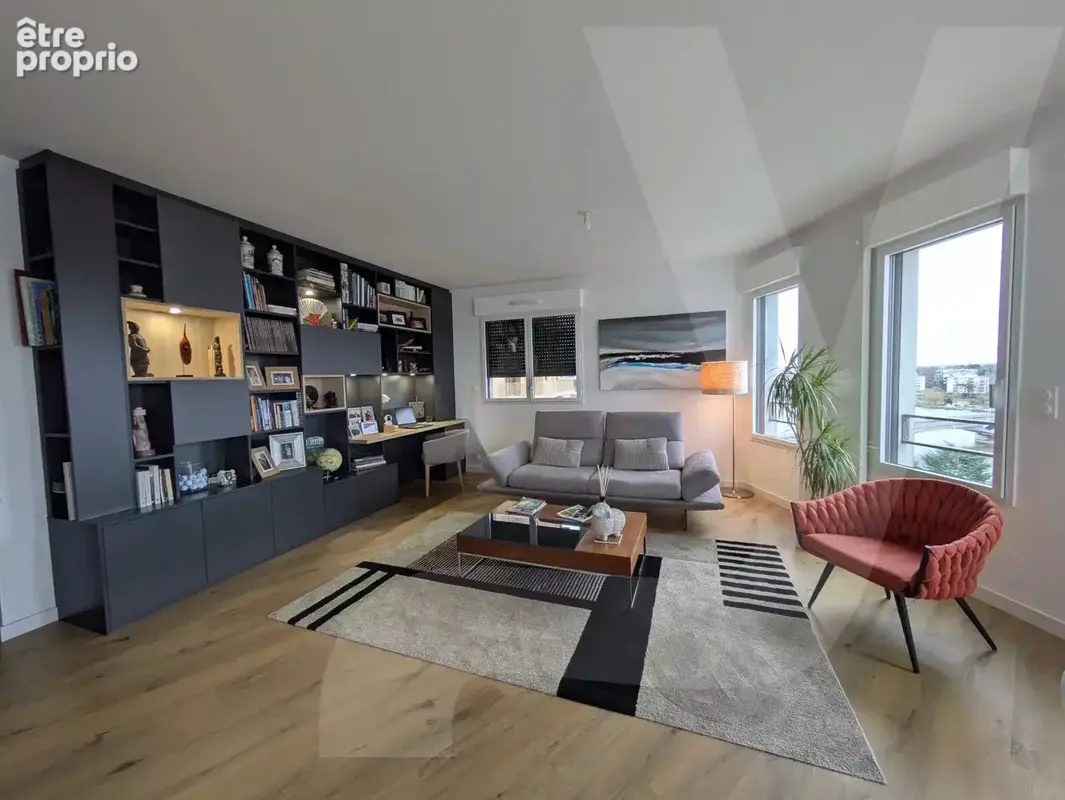 ÎLE DE NANTES – Appartement T5 avec terrasse et vue panoramique sur la Loire - photo 10