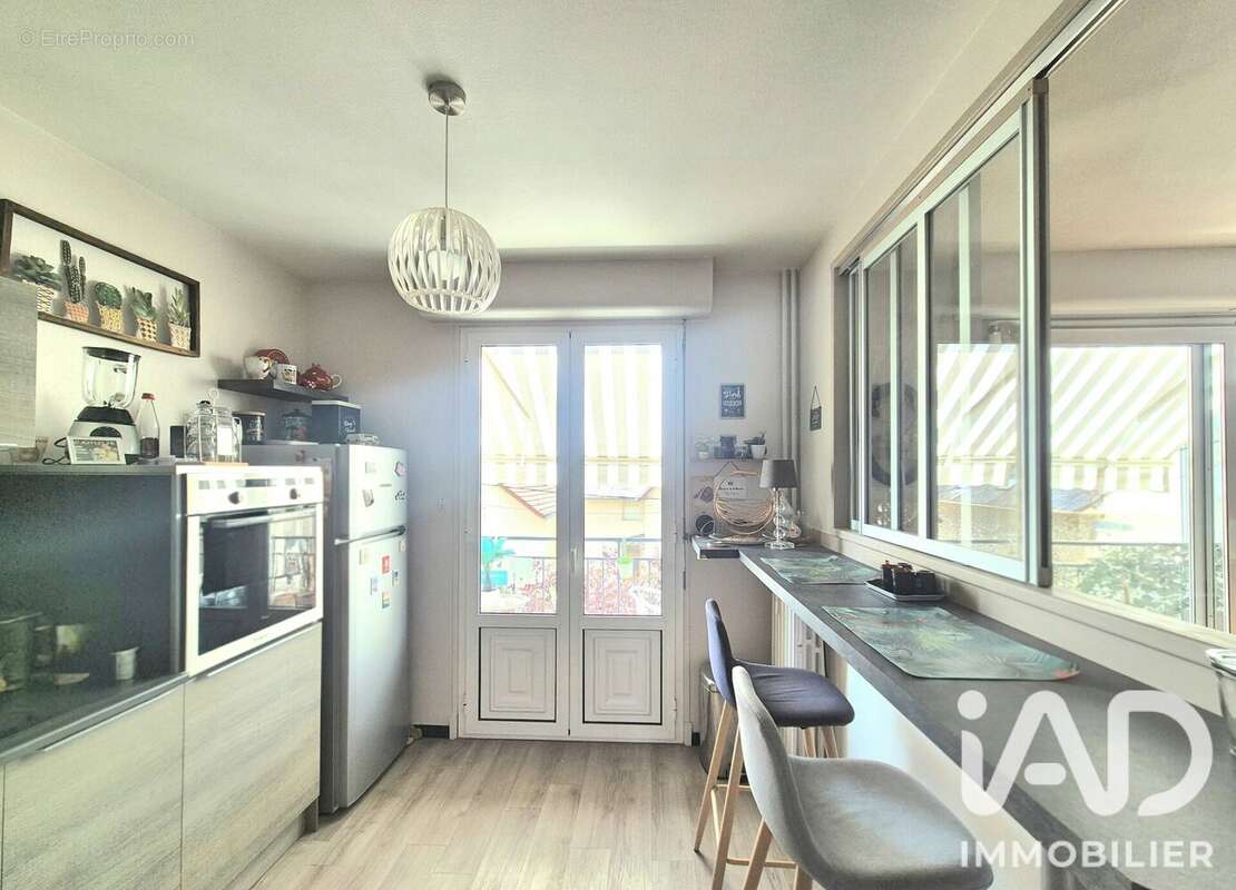 Photo 2 - Appartement à BRIVE-LA-GAILLARDE