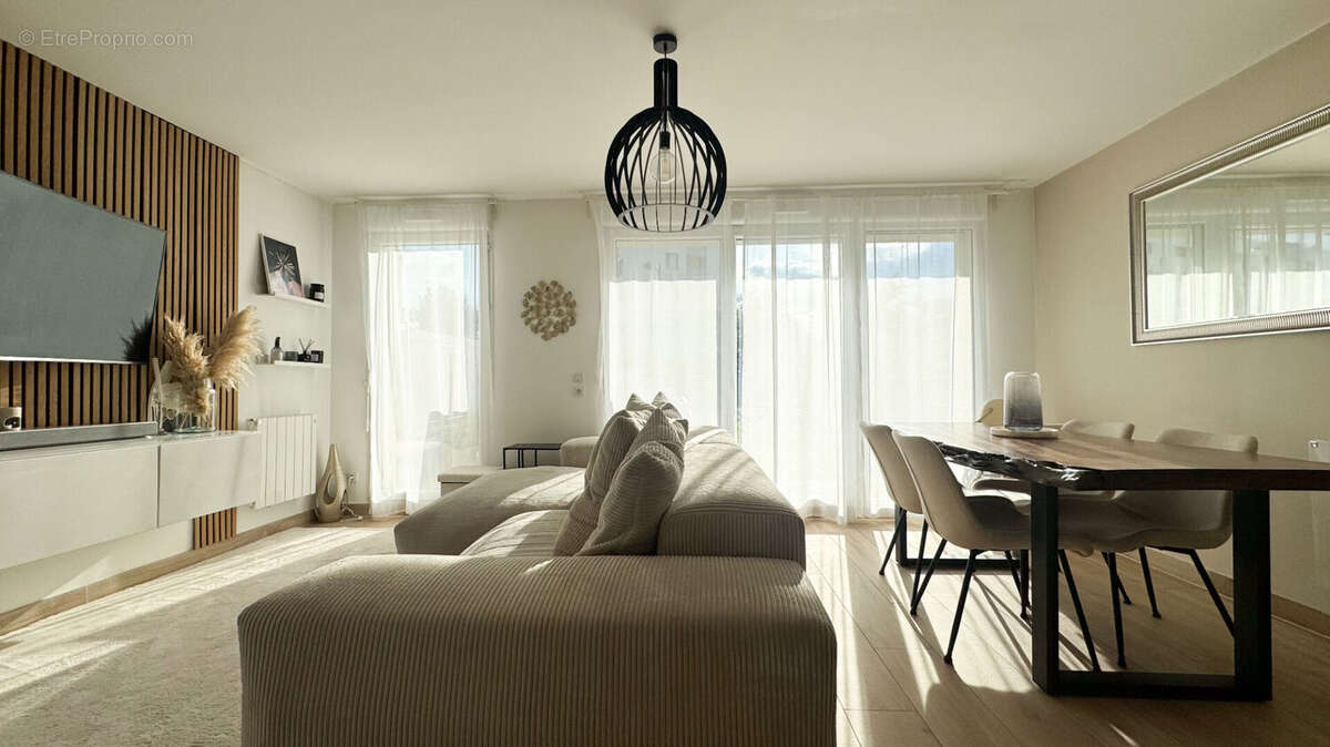 Appartement à CORBEIL-ESSONNES