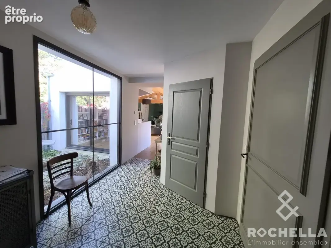 Maison 5 pièces 152 m² à vendre à Saint-Sauveur-D'aunis (17540) - photo 3