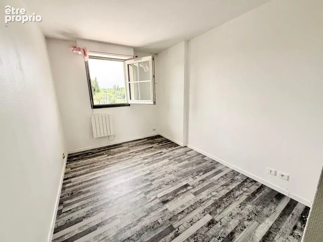 PORT CERGY – Vue exceptionnelle sur la Marina et l’Oise Idéal investisseur ou premier achat - photo 7