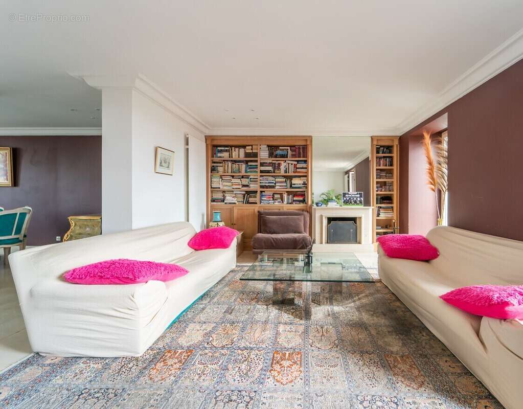 Appartement à NOGENT-SUR-MARNE