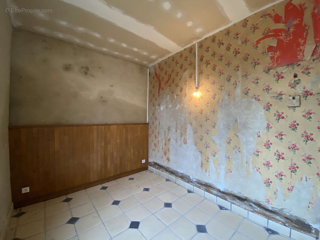 Maison à ESTREES-LES-CRECY