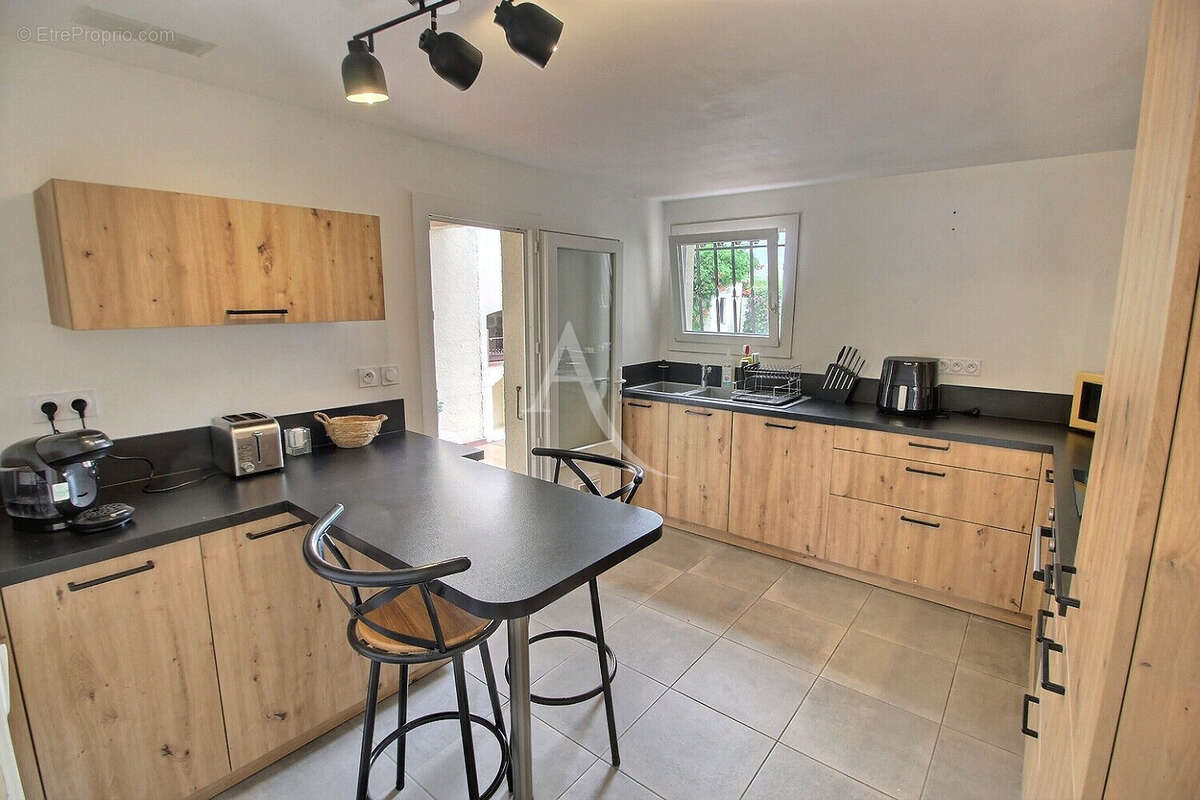 A vendre  cabestany villa 3 faces de 108 m² sur terrain de 400 m² - photo 7