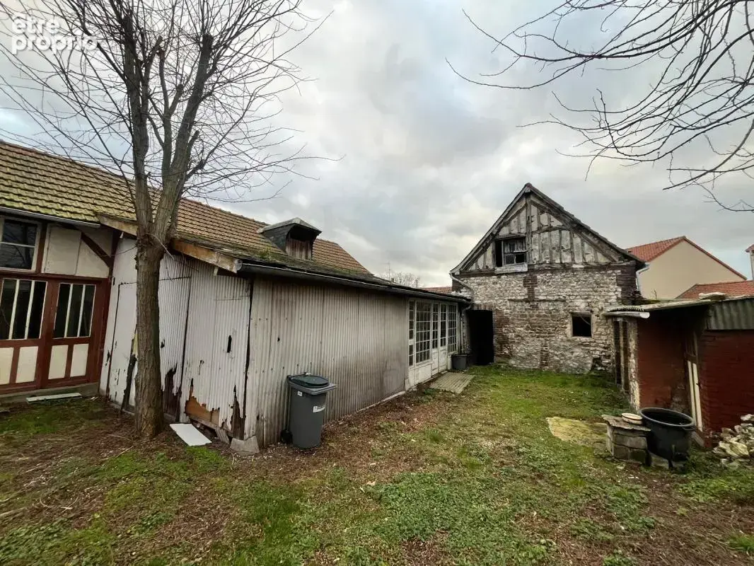 Maison à fort potentiel avec vitrine, hangar et terrain de 450 m² - Le Grand-Quevilly - photo 2